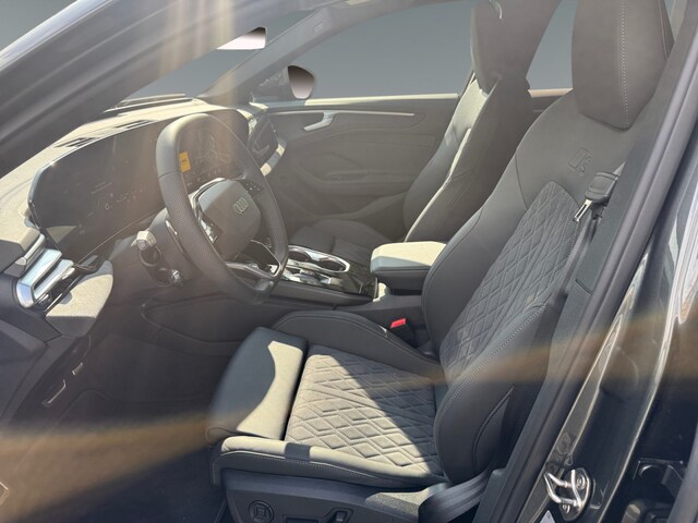 Audi A6 Avant Quattro S-Tronic