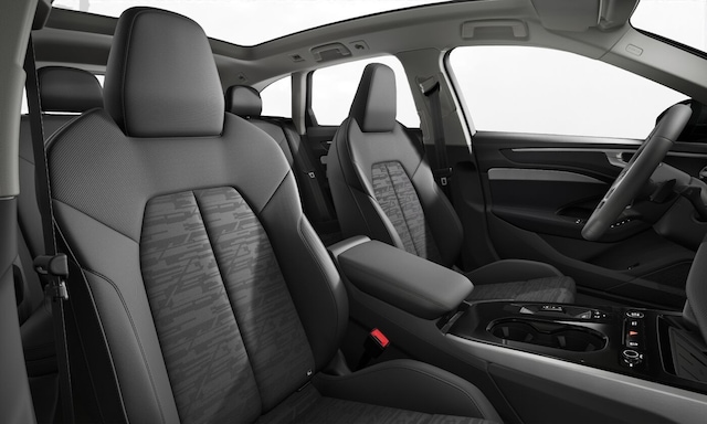 Audi A6 Avant Quattro S-Tronic