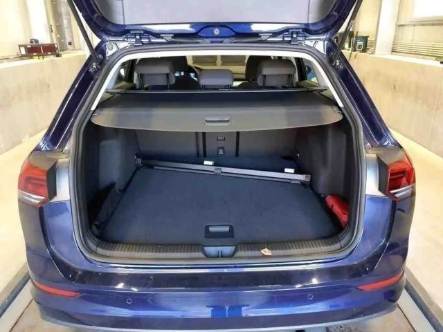 Volkswagen Golf 1.5 eTSI DSG Life Variant