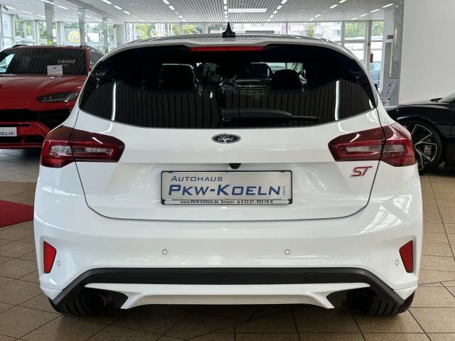 Ford Focus ST Line