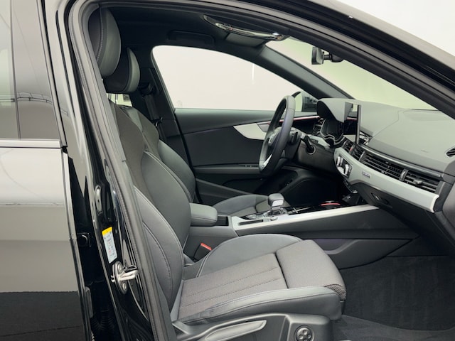 Audi A4 40 TFSI Avant Quattro S-Line S-Tronic