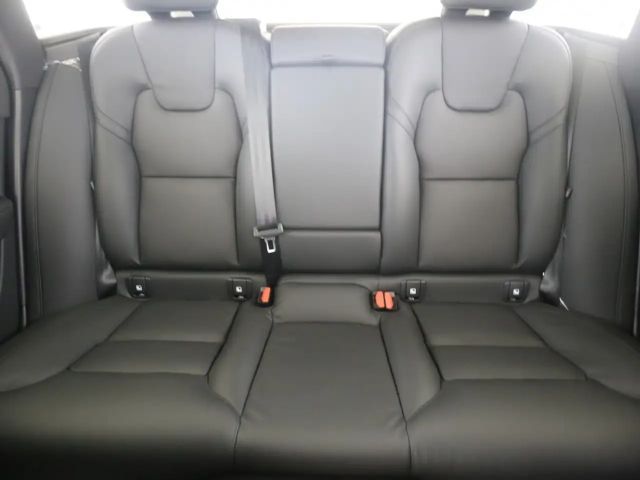 Volvo V90 AWD Dark Plus Recharge