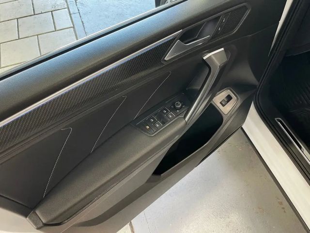 Volkswagen Tiguan 4Motion Allspace R-Line