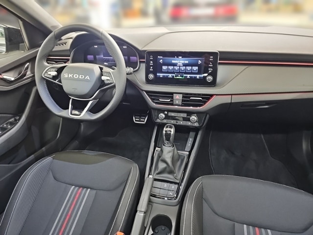 Skoda Kamiq 1,5 TSI DSG MATRIX PANO AHK PDC SHZ