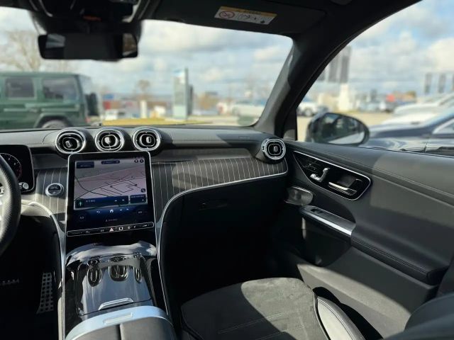 Mercedes-Benz GLC 300 4MATIC AMG Line
