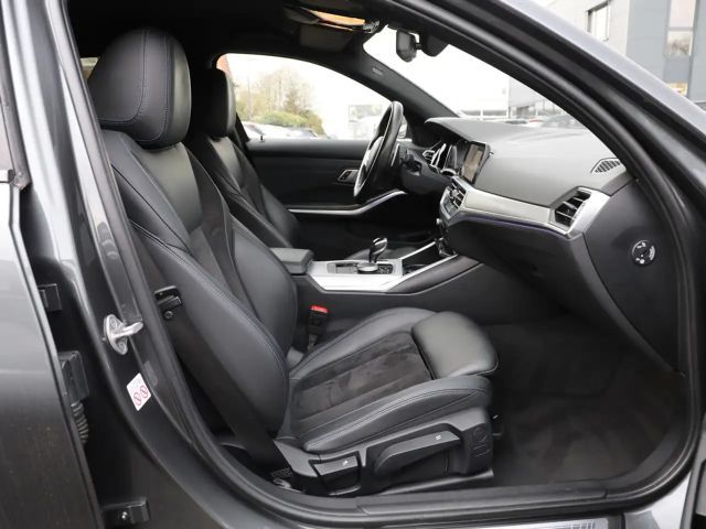 BMW 330 330e M-Sport Touring