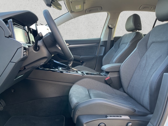 Volkswagen Golf 1.5 TSI Golf VIII Sport