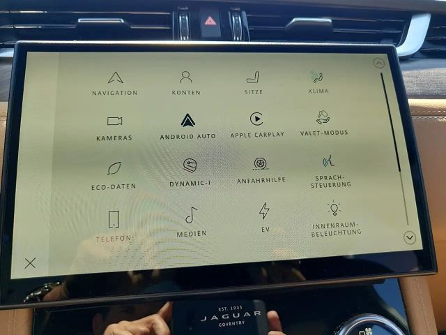 Jaguar F-Pace AWD P400e