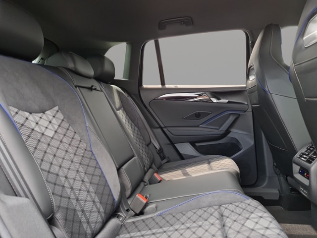 Volkswagen Tiguan 2..0 TDI DSG R-Line+BLACKSTYLE+AHK+STANDHEIZ+WR+NAVI+MATRIX