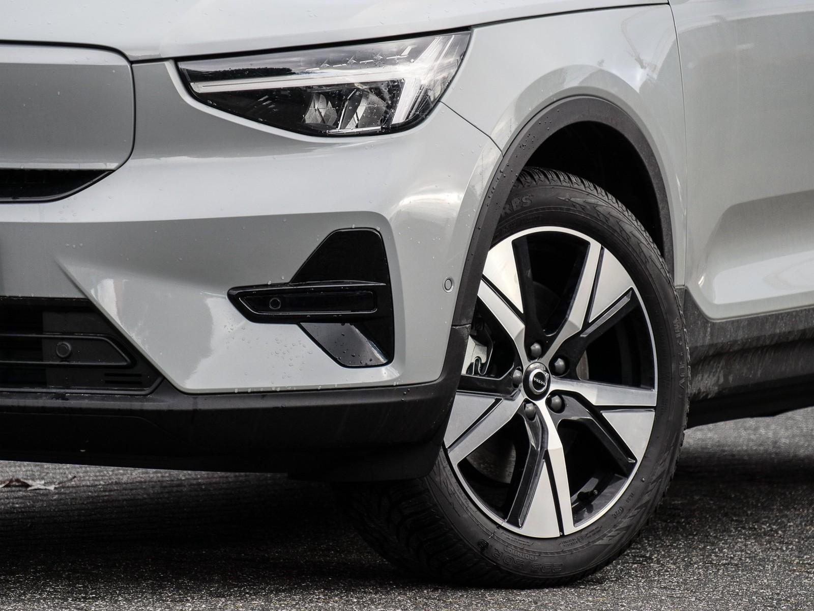 Volvo EX40 Extended range Plus Single motor