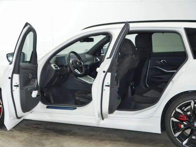 BMW 320 320d M-Sport Touring xDrive