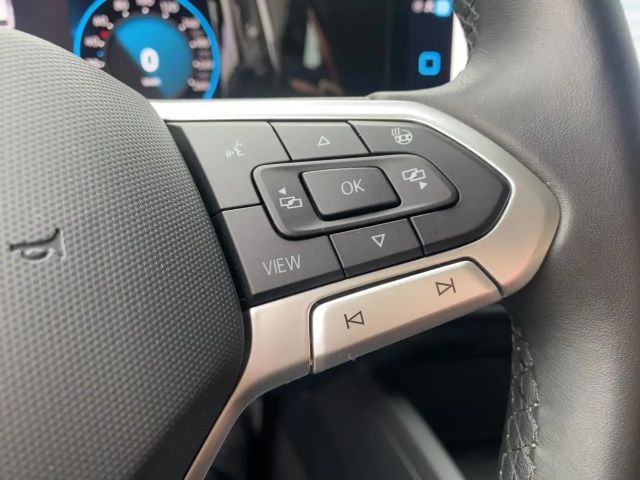 Volkswagen Golf DSG Life