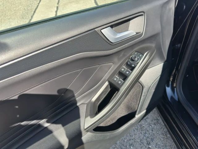 Ford Focus EcoBoost ST Line Wagon