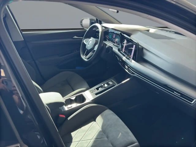 Volkswagen Golf 1.5 eTSI Golf VIII Style