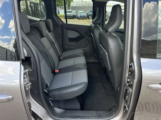 Renault Kangoo EDC TCe 130 Techno