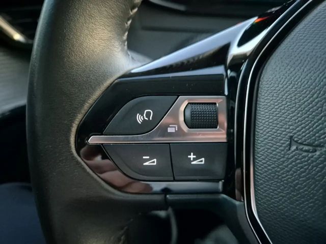 Peugeot E-208 Active Pack