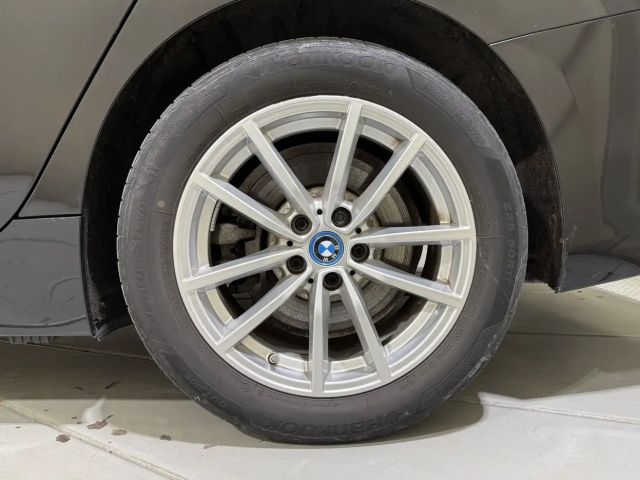 BMW 320 320e Touring xDrive