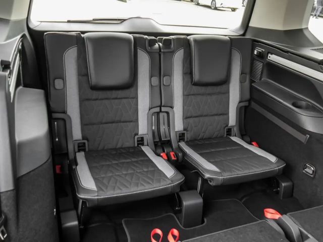 Volkswagen Touran 2.0 TDI DSG IQ.Drive