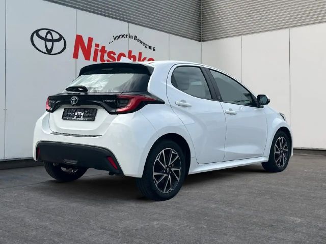 Toyota Yaris Comfort Hybride Team D