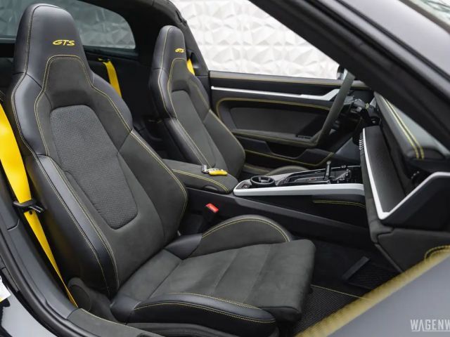 Porsche 992 4 Cabrio GTS Targa Turbo