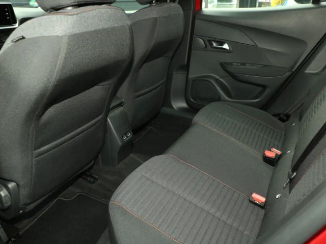 Peugeot E-2008 Active Pack