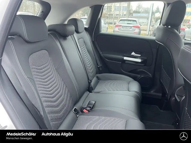 Mercedes-Benz B 200 B 200 d Progressive