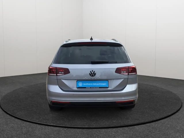 Volkswagen Passat Business DSG