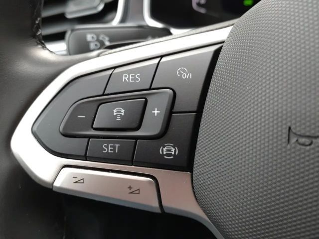 Volkswagen T-Roc 1.5 TSI DSG Style