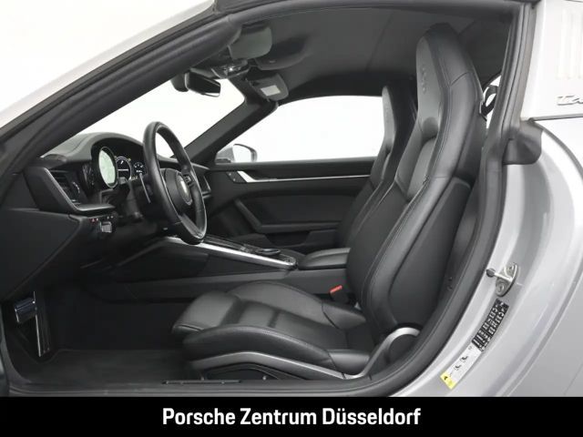 Porsche 992 4 Coupé Targa