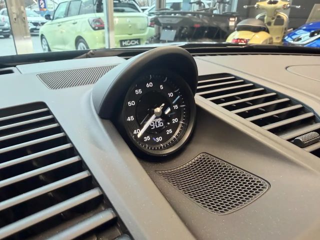 Porsche 992 Cabrio Carrera