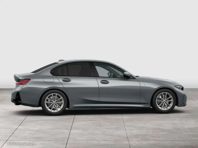 BMW 320 320i M-Sport Sedan