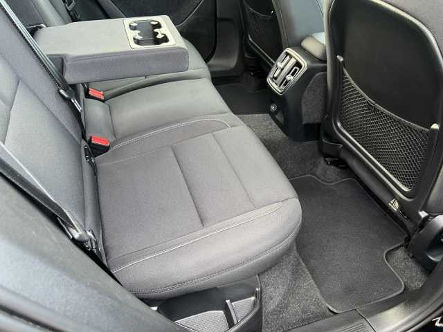 Volvo XC40 Core Recharge