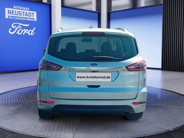 Ford S-Max Titanium