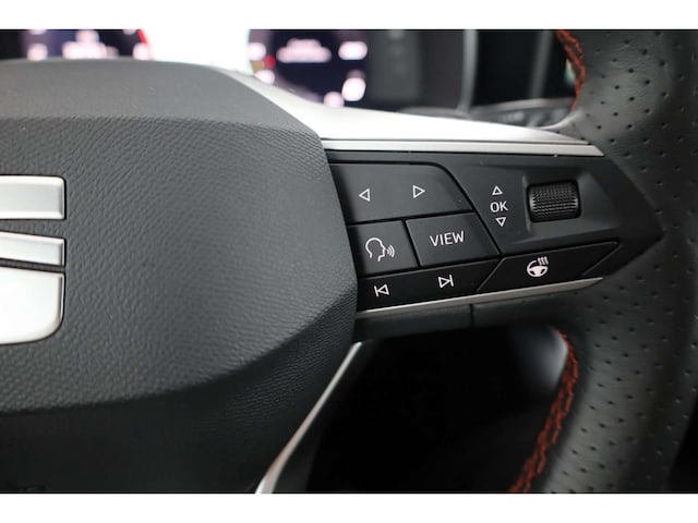 Seat Leon 1.5 eTSI FR-lijn Sportstourer