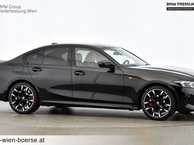 BMW 330 330i Sedan xDrive