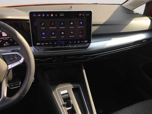 Volkswagen Golf 1.5 eTSI DSG Golf VIII