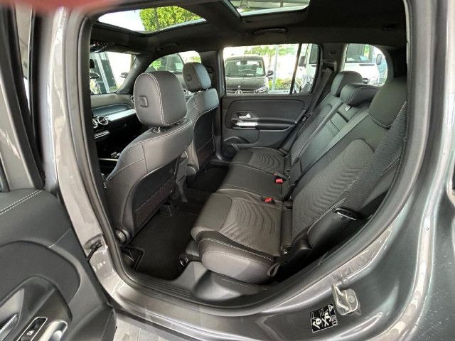 Mercedes-Benz GLB 220 4MATIC GLB 220 d