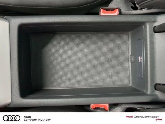 Audi A4 40 TDI Avant S-Line