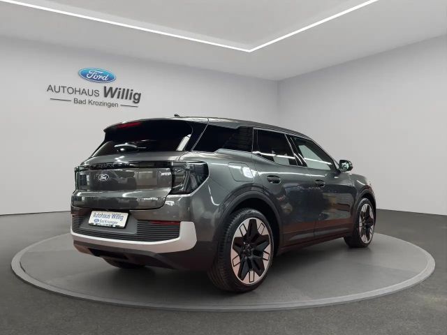 Ford Explorer Premium RWD