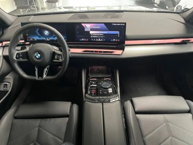 BMW 520 520i M-Sport Sedan