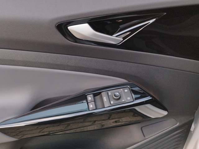 Volkswagen ID.5 electric 125kW Matrix/Pano/AHK/Navi/ACC/Carplay KLIMA LED