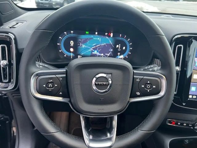 Volvo XC40 Dark Plus