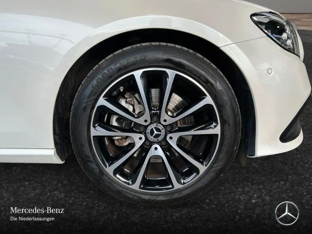 Mercedes-Benz E 200 AVANTGARDE Estate