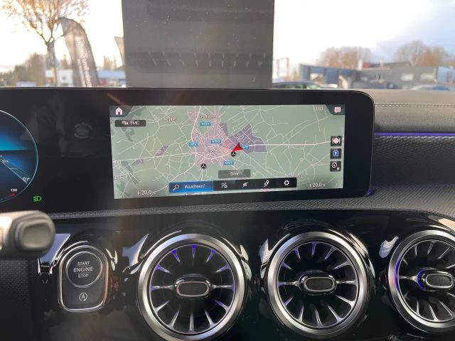 Mercedes-Benz CLA 180 Luxury Line