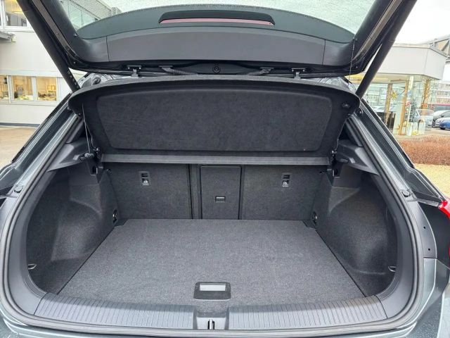 Volkswagen T-Roc 1.5 TSI DSG R-Line