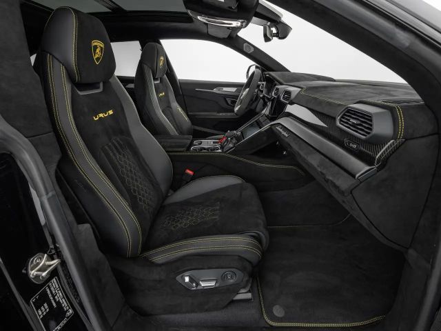 Lamborghini Urus Performante