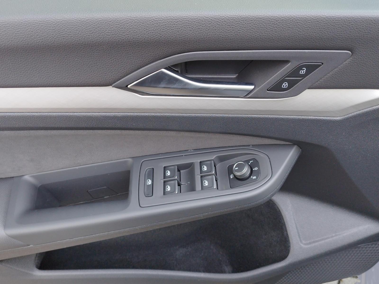 Volkswagen Golf 1.5 TSI Golf VIII Life