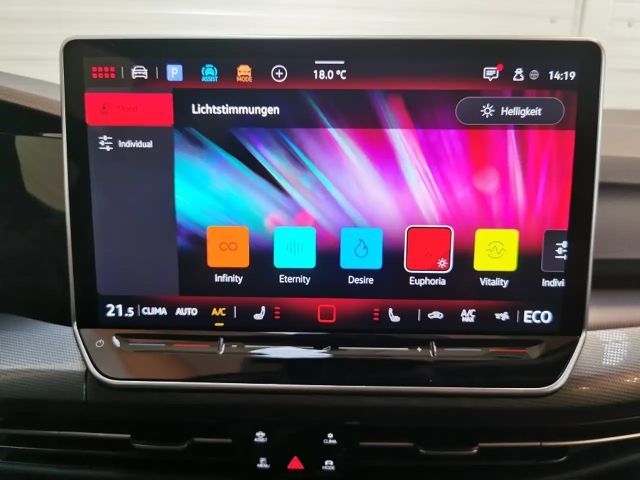 Volkswagen Golf DSG Style eHybrid