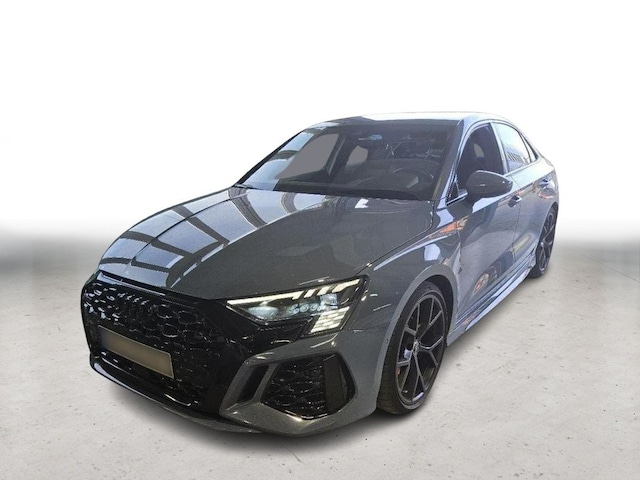 Audi RS3 Quattro S-Tronic Sedan