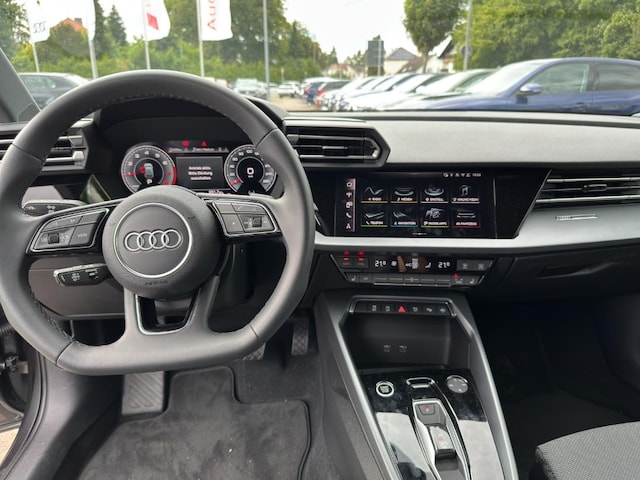 Audi A3 30 TFSI S-Line S-Tronic Sportback